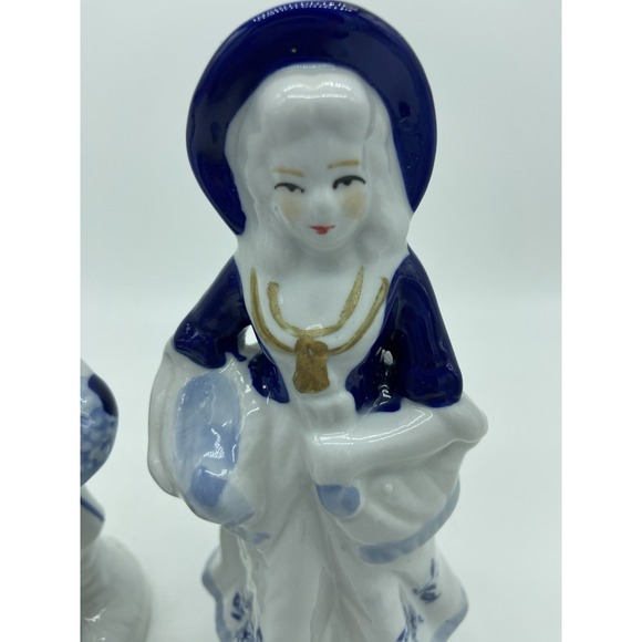 Victorian‎ Couple Porcelain Figurines Blue White Gold Trim 6.5" Vintage EUC - Picture 5 of 8